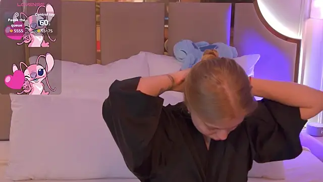 DorisHell online show from 11/11/25, 03:23