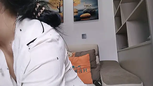 sasa-loves online show from 11/28/25, 01:06