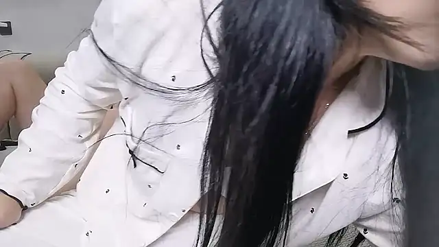 sasa-loves online show from 10/17/25, 07:22