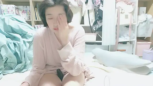 Snapshot of morikawa_sayaka chatting on 06/22/26, 12:35 morikawa sayaka online show from 06/22/26, 12:35