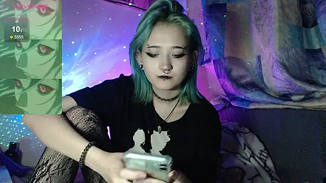 Snapshot of Milten-Trish chatting on 10/04/25, 09:05 Milten-Trish online show from 10/04/25, 09:05
