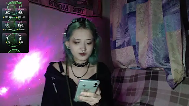 Snapshot of Milten-Trish chatting on 09/14/25, 06:30 Milten-Trish online show from 09/14/25, 06:30
