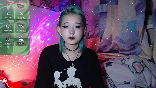 Snapshot of Milten-Trish chatting on 10/06/25, 10:43 Milten-Trish online show from 10/06/25, 10:43