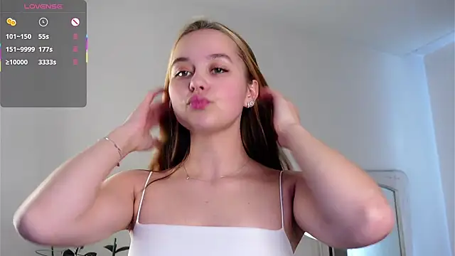 Snapshot of FalineDowlen chatting on 02/04/25, 04:48 FalineDowlen online show from 02/04/25, 04:48