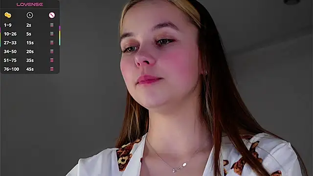 Snapshot of FalineDowlen chatting on 02/10/25, 01:24 FalineDowlen online show from 02/10/25, 01:24