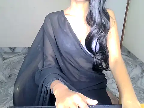 kritikadoll online show from 10/26/25, 04:02