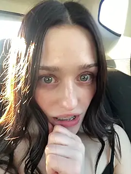 Mia Mia M online show from 04/21/26, 02:56