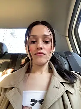 Mia Mia M online show from 04/18/26, 03:58