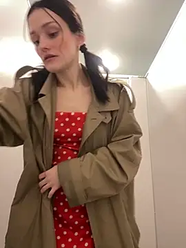 Mia Mia M online show from 05/06/26, 04:11