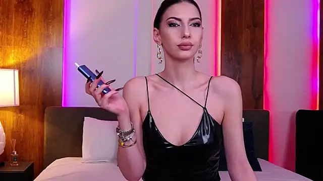 SkylerSpark online show from 11/15/25, 08:02