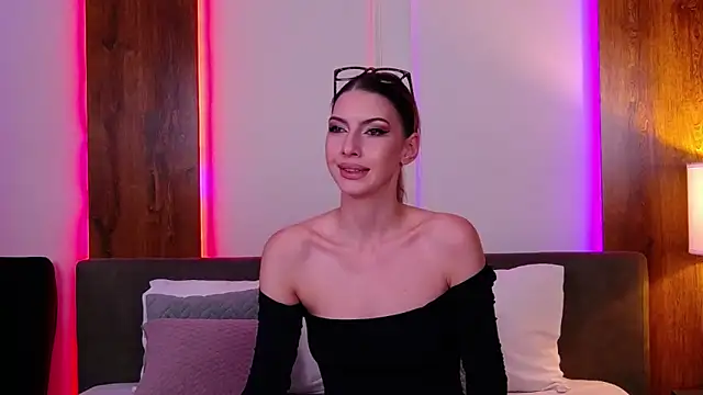 SkylerSpark online show from 09/26/25, 07:21