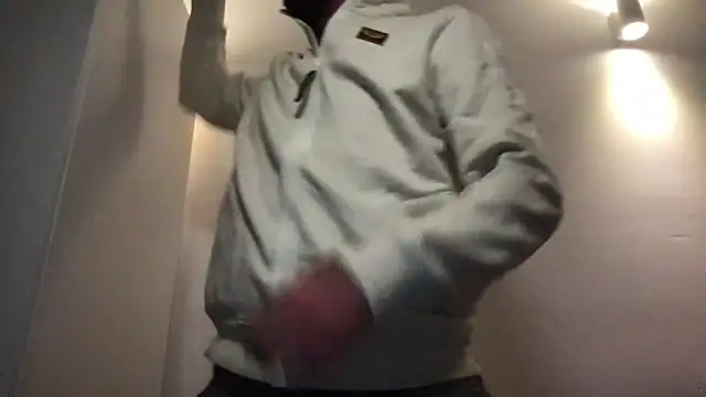 Snapshot of Sash_Ge chatting on 01/22/25, 10:26 Sash Ge online show from 01/22/25, 10:26