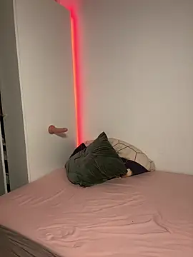 Snapshot of Sash_Ge chatting on 03/03/25, 02:22 Sash Ge online show from 03/03/25, 02:22