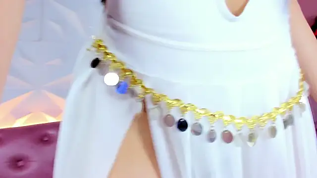 Snapshot of CarlaAlvez chatting on 03/08/25, 04:50 CarlaAlvez online show from 03/08/25, 04:50