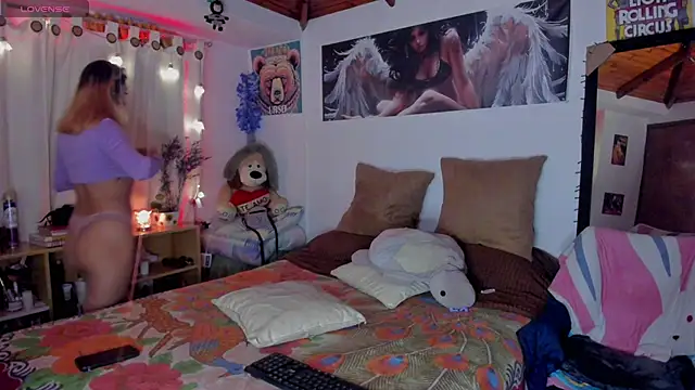 cuteweed420 online show from 10/26/25, 02:56