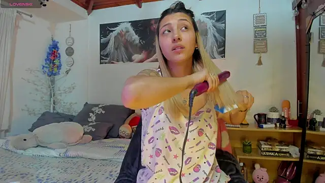 cuteweed420 online show from 04/23/26, 09:05