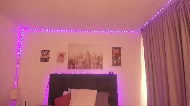  lara1 online show from 12/16/25, 07:29