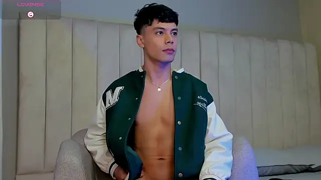 Dammon Stallion online show from 12/18/25, 04:33