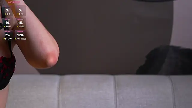 BestModelsDuo online show from 10/10/25, 03:46