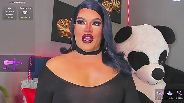 Missisabella  online show from 12/22/25, 12:33