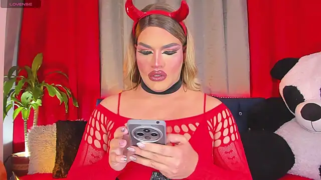 Missisabella  online show from 04/29/26, 12:59