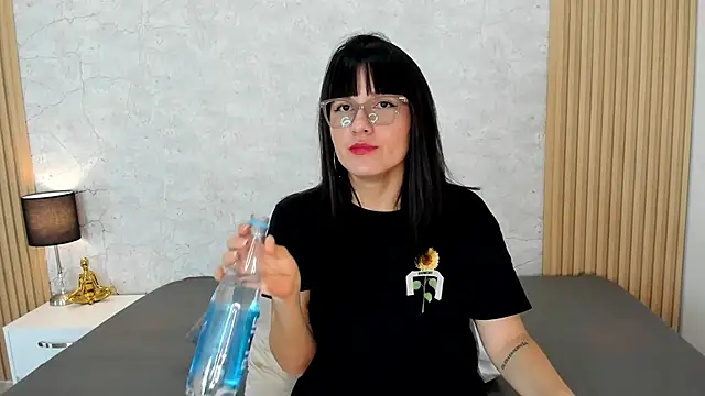 Freyaa   online show from 03/18/25, 09:10