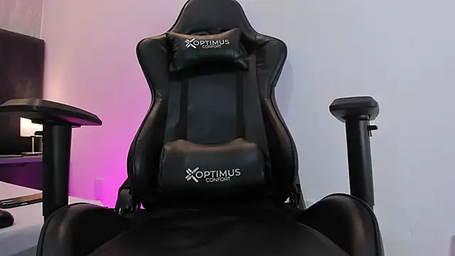 Freyaa   online show from 11/21/25, 09:36