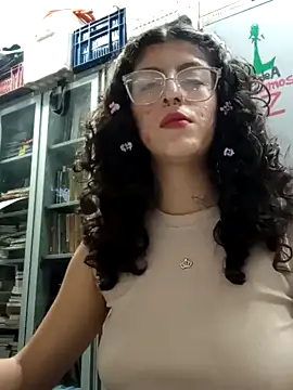 LoveElectra online show from 02/06/25, 11:15