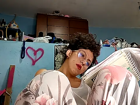 LoveElectra online show from 10/02/25, 03:04