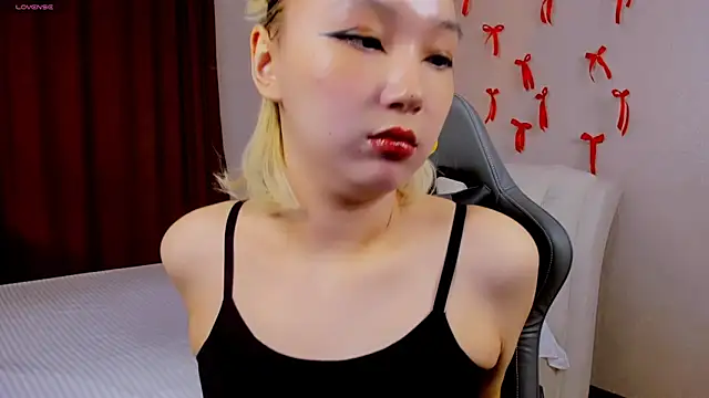 Milla Aheo online show from 02/20/26, 01:02