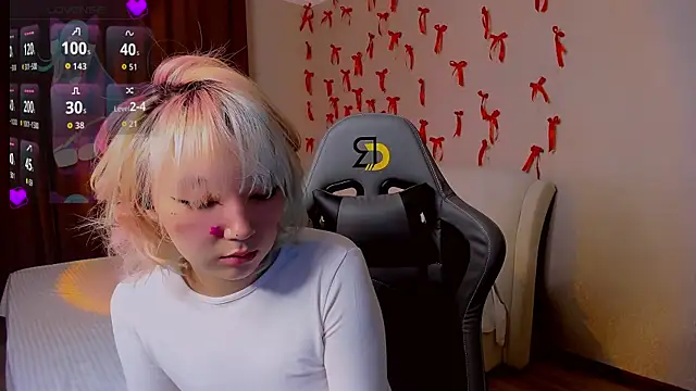 Milla Aheo online show from 04/08/26, 01:01