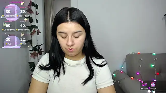 SaraBraun  online show from 02/17/25, 07:44