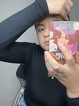 SaraBraun  online show from 04/17/26, 05:38