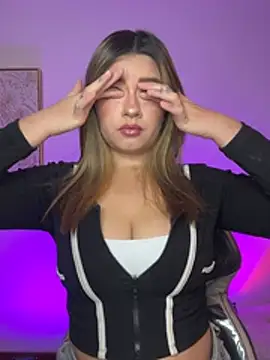 SaraBraun  online show from 07/15/26, 06:48