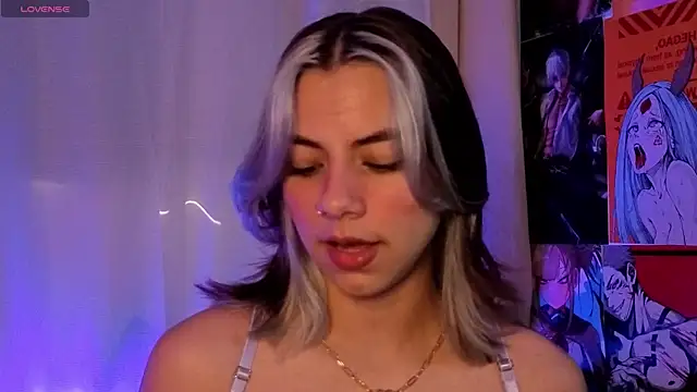 ArtemisaBlake online show from 04/21/26, 03:51