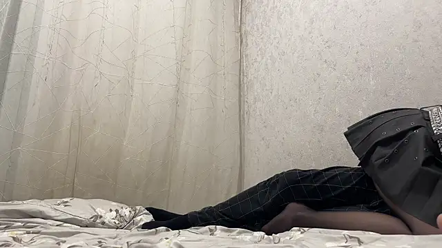 emo couple online show from 03/04/25, 08:38