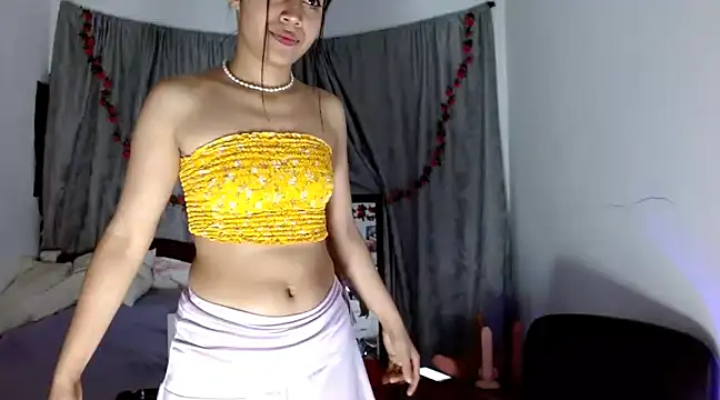 Snapshot of brihanna_lena chatting on 03/06/25, 06:19 brihanna lena online show from 03/06/25, 06:19