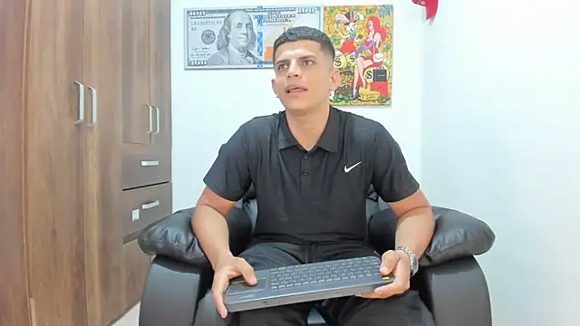 Snapshot of boss_of_cash chatting on 09/20/25, 07:30 boss of cash online show from 09/20/25, 07:30