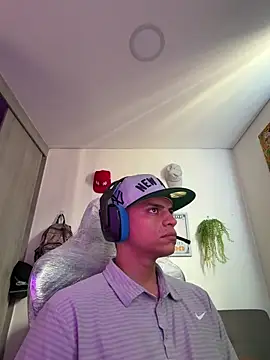 Snapshot of boss_of_cash chatting on 06/10/26, 03:24 boss of cash online show from 06/10/26, 03:24