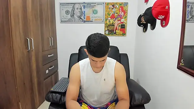 Snapshot of boss_of_cash chatting on 09/30/25, 12:00 boss of cash online show from 09/30/25, 12:00