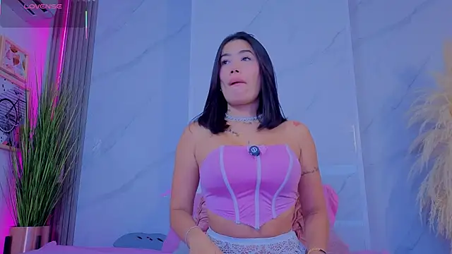 Chlooee   online show from 01/06/26, 02:04