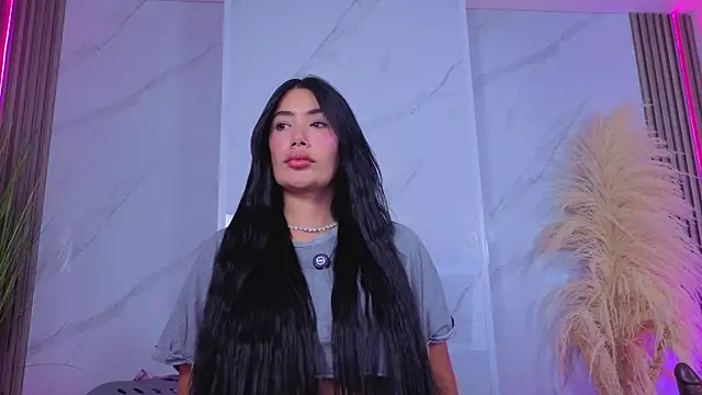 Chlooee   online show from 05/27/26, 01:57