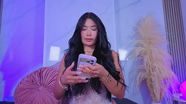 Chlooee   online show from 05/11/26, 02:02