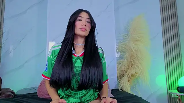 Chlooee   online show from 07/02/26, 01:17
