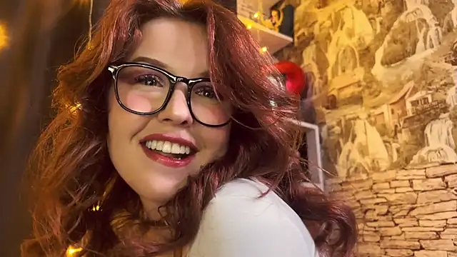 Snapshot of LaurenRossss chatting on 03/15/25, 11:39 LaurenRossss online show from 03/15/25, 11:39