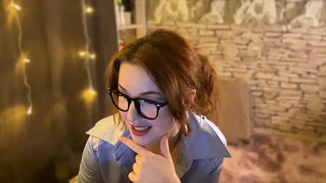 Snapshot of LaurenRossss chatting on 01/07/25, 02:42 LaurenRossss online show from 01/07/25, 02:42