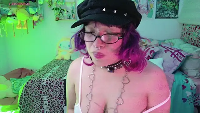 lady noize online show from 04/28/26, 02:27