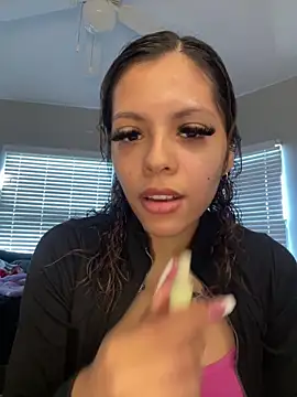 Snapshot of Sexyteengabi chatting on 03/22/26, 03:24 Sexyteengabi online show from 03/22/26, 03:24