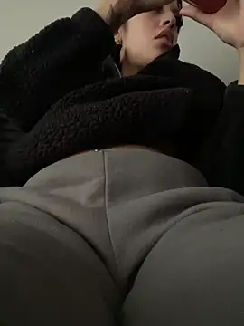 Sexyteengabi online show from 04/23/26, 07:15