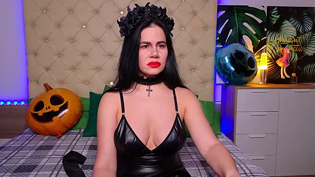 KattieSims online show from 10/29/25, 06:18